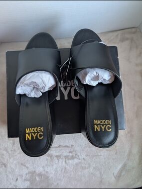 Madden NYC Boho Wedge sandals Size 10 NIB